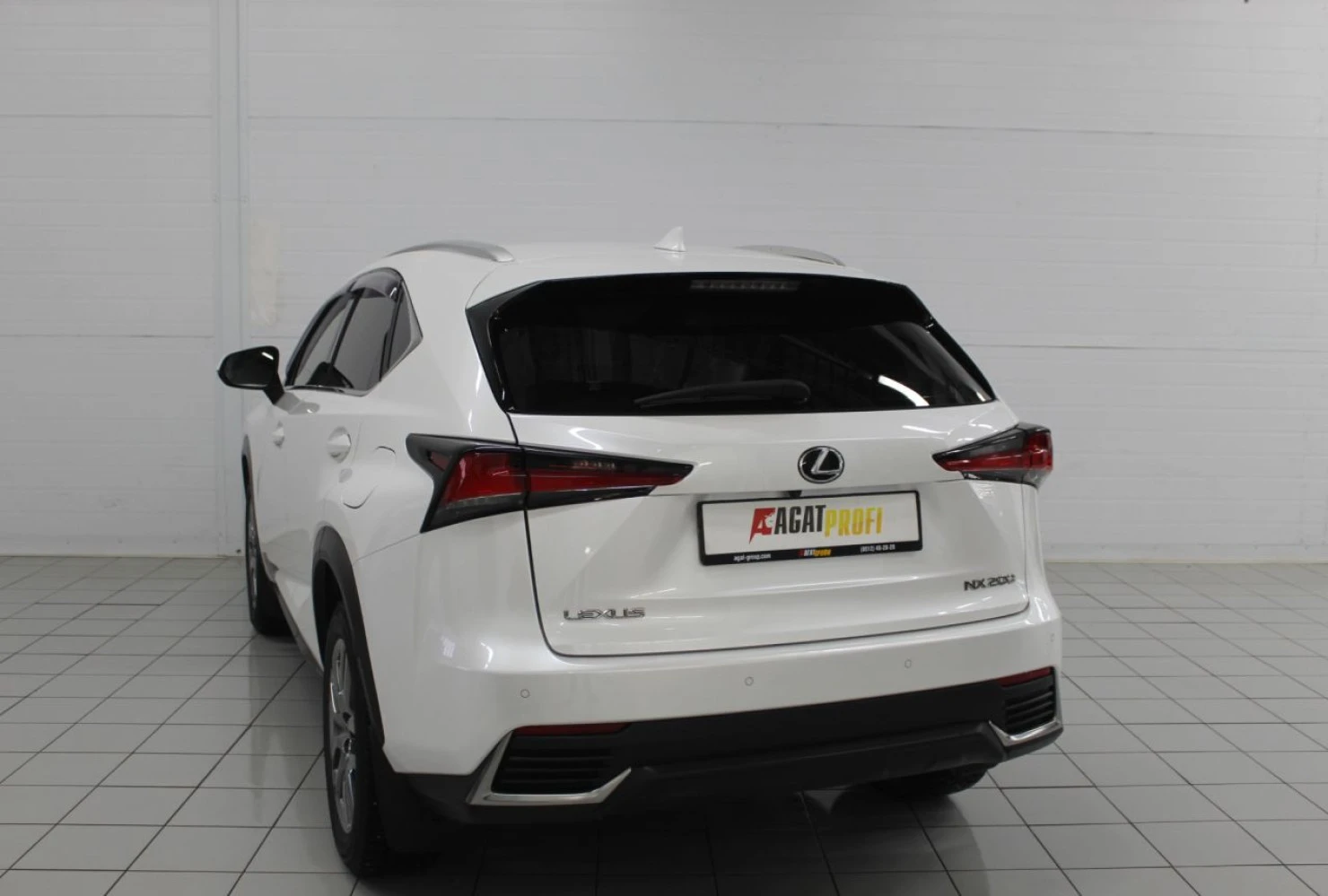 Lexus NX, 2017
