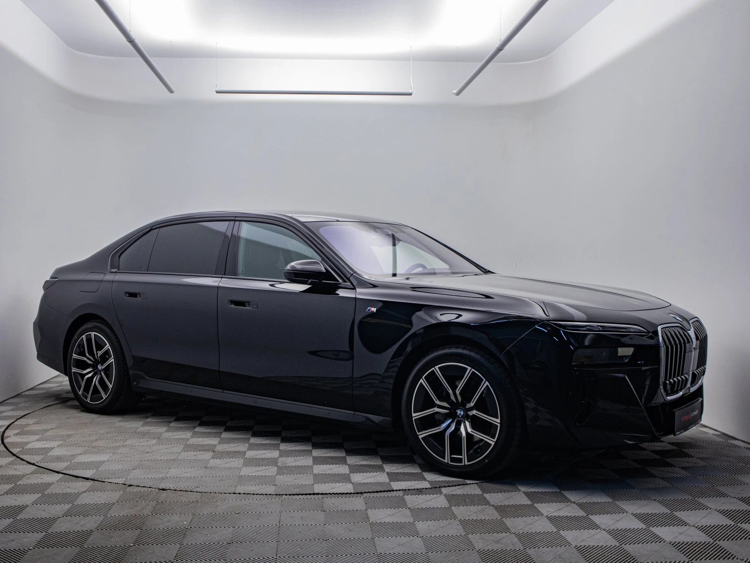 BMW 7 серии, 2025