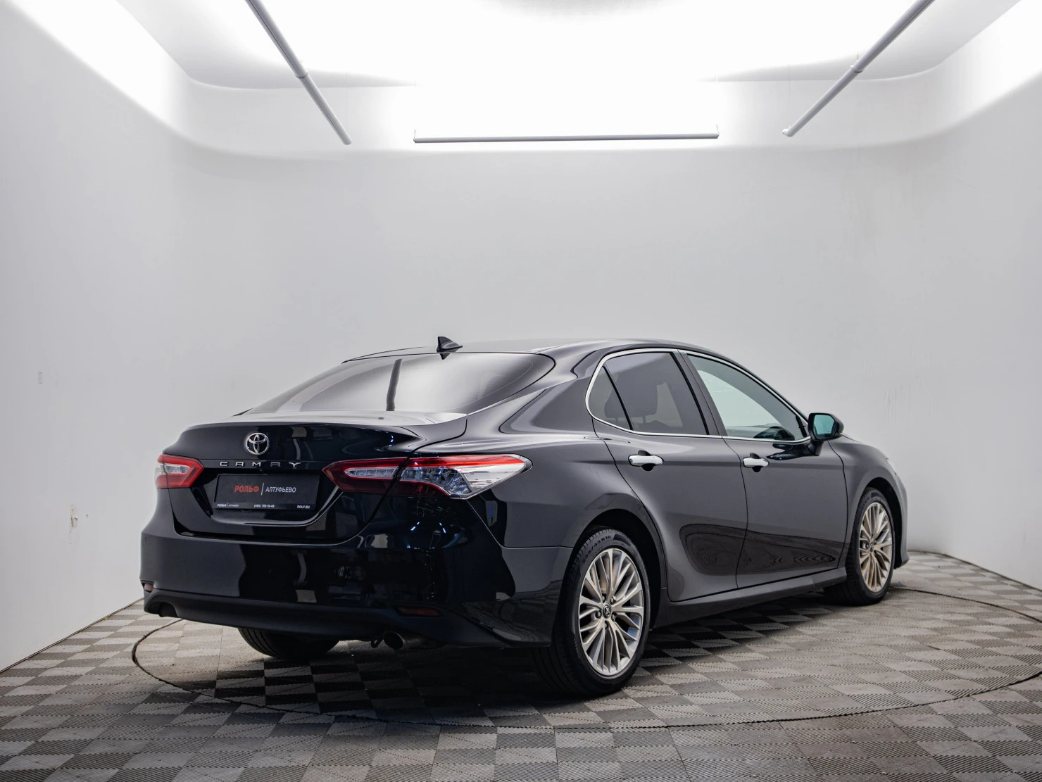 Toyota Camry, 2018