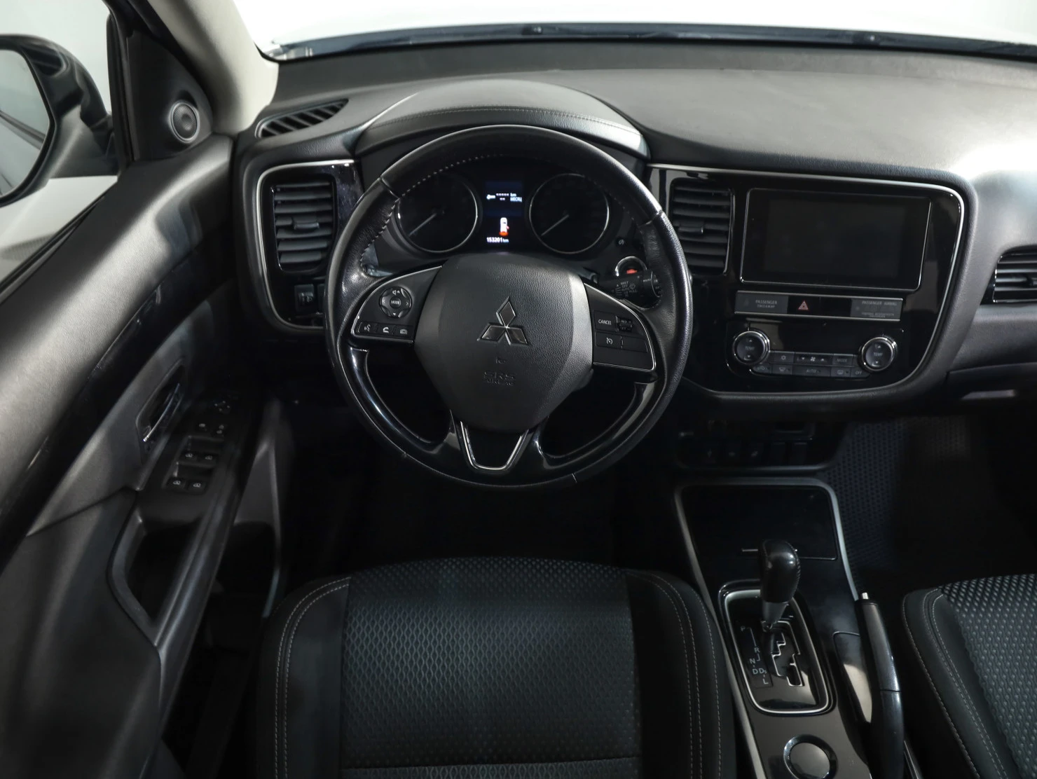 Mitsubishi OUTLANDER, 2019