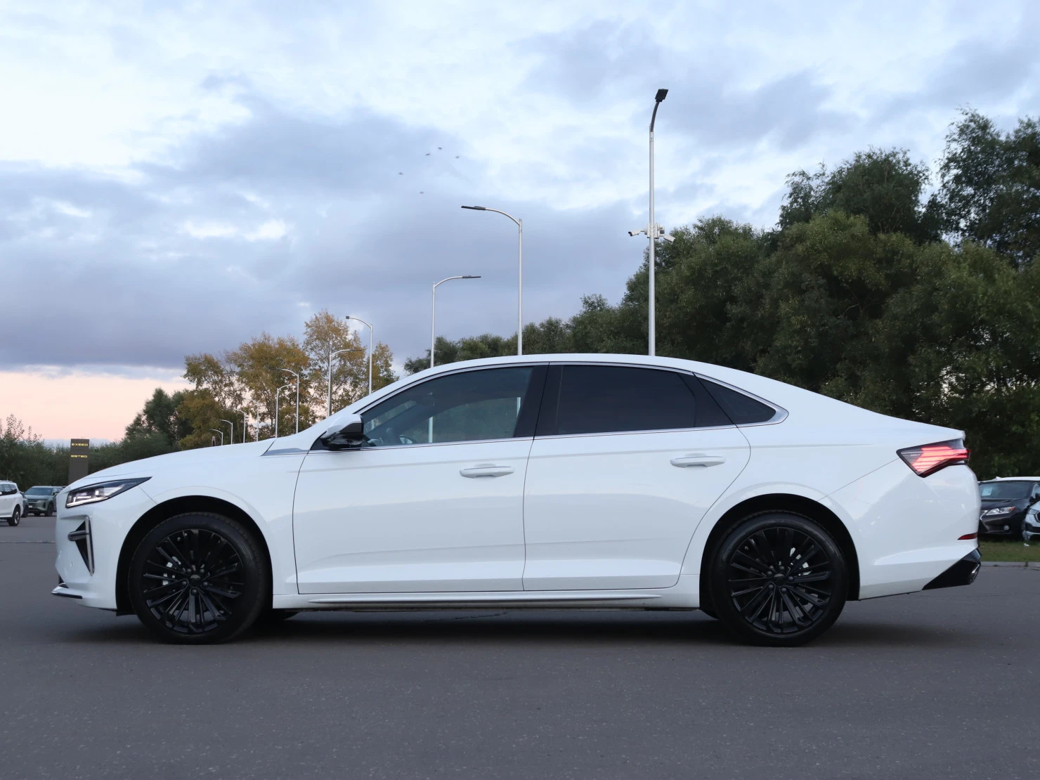 Geely Preface, 2024