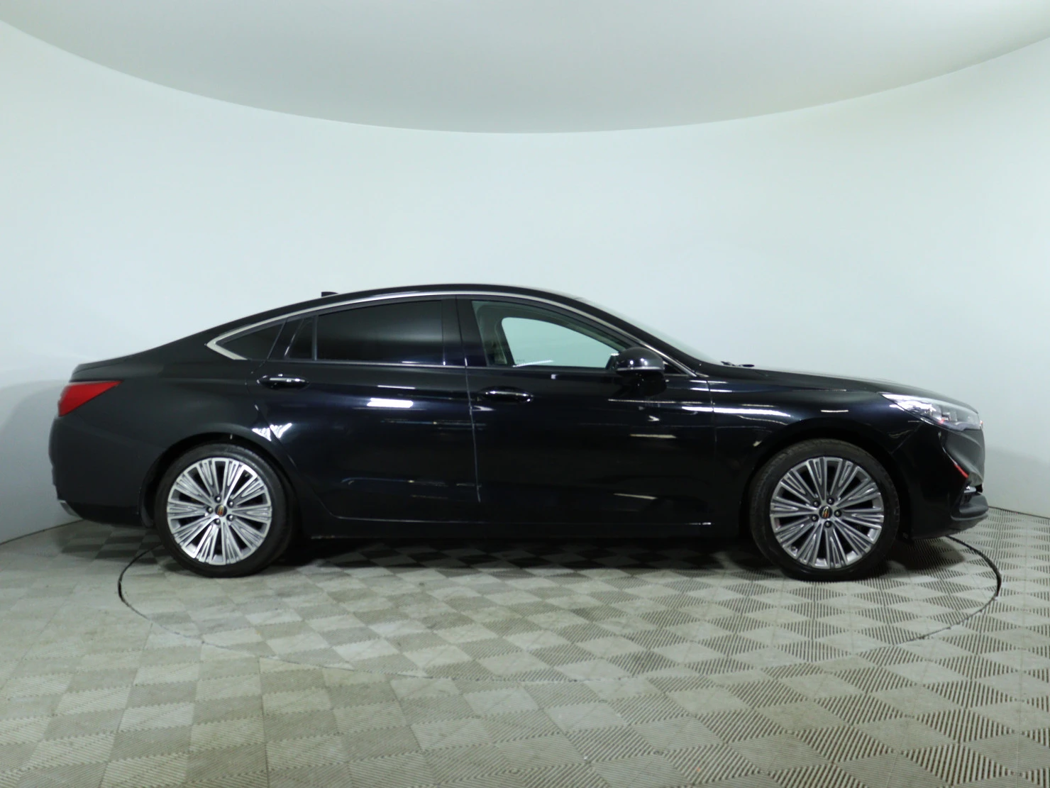 Hongqi H5, 2022