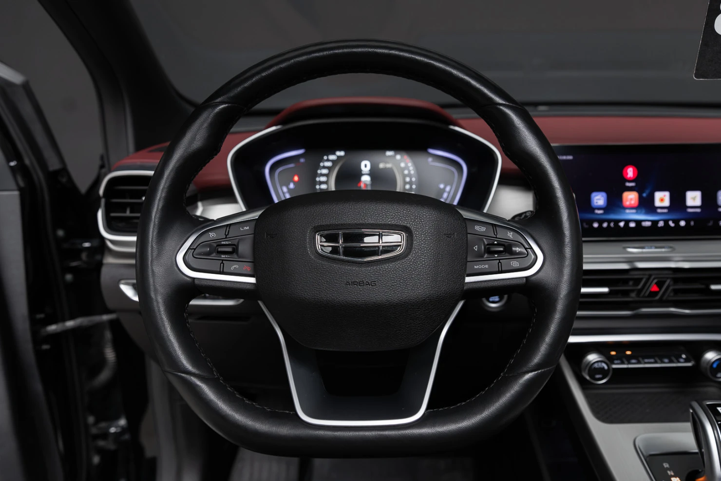 Geely Coolray, 2021