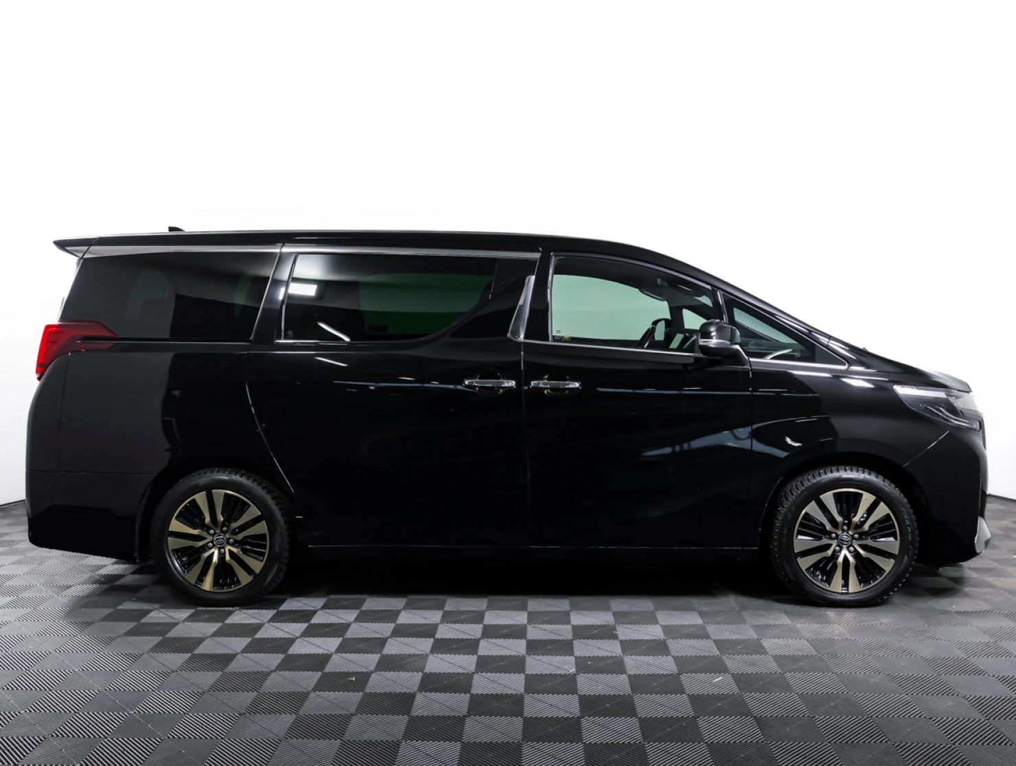 Toyota Alphard, 2021