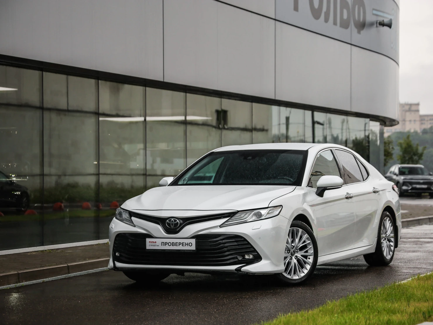 Toyota Camry, 2019