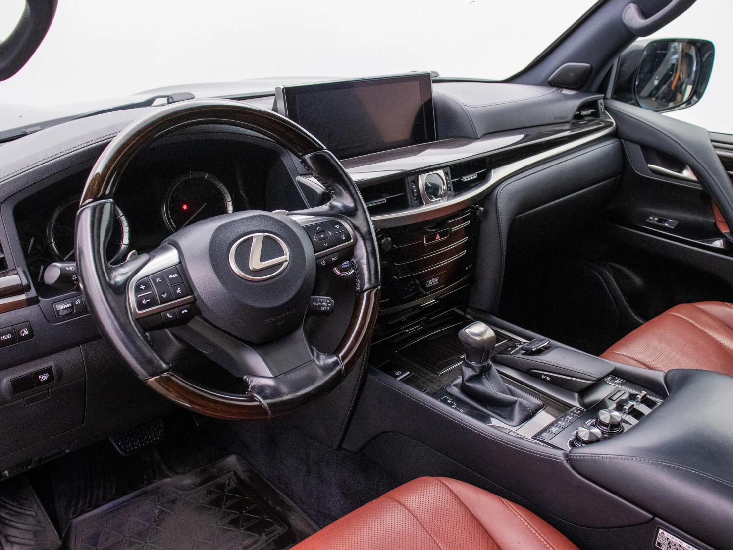 Lexus LX, 2017