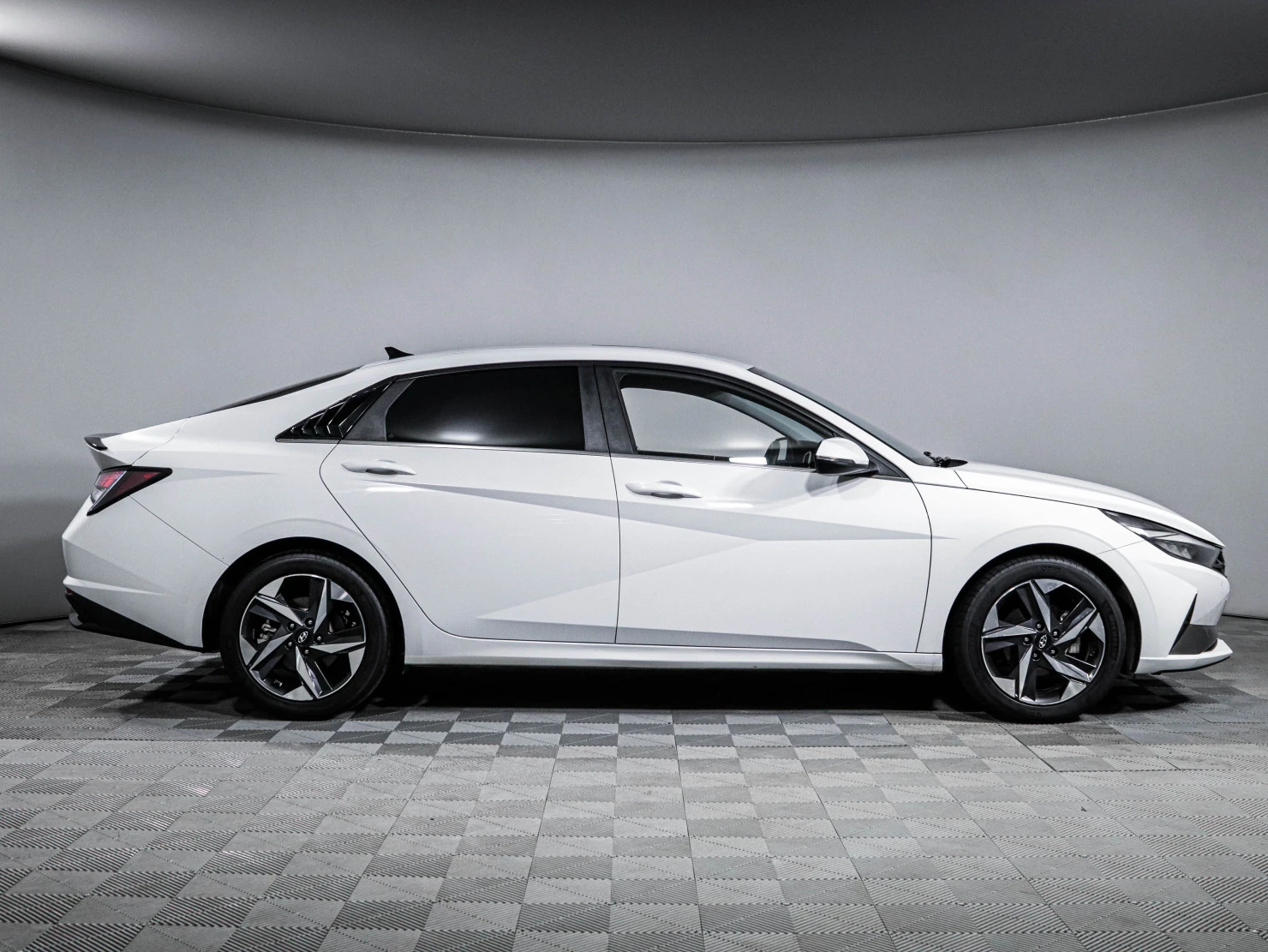 Hyundai Elantra, 2022