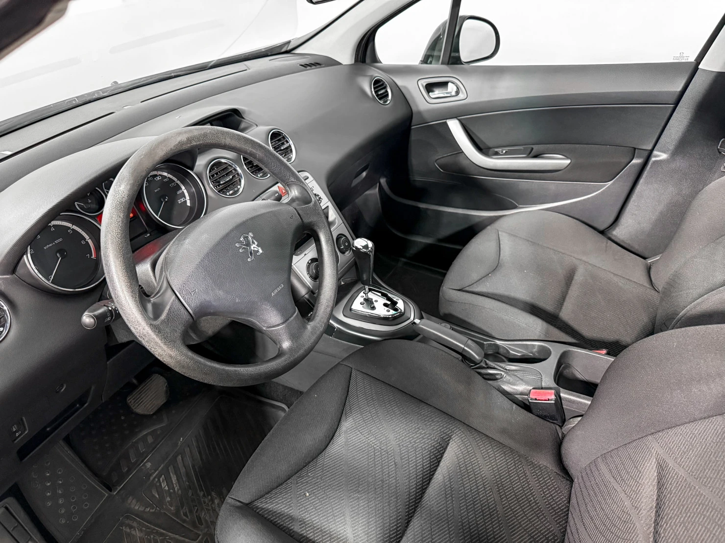 Peugeot 308, 2010