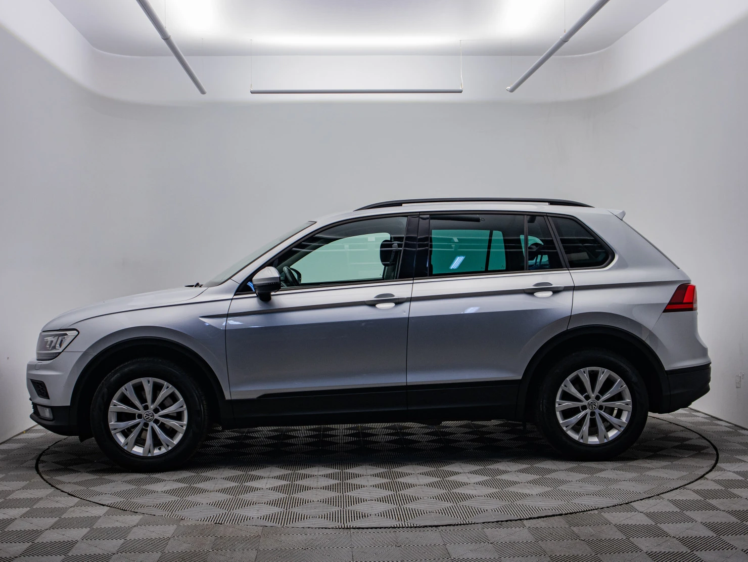 Volkswagen Tiguan, 2019