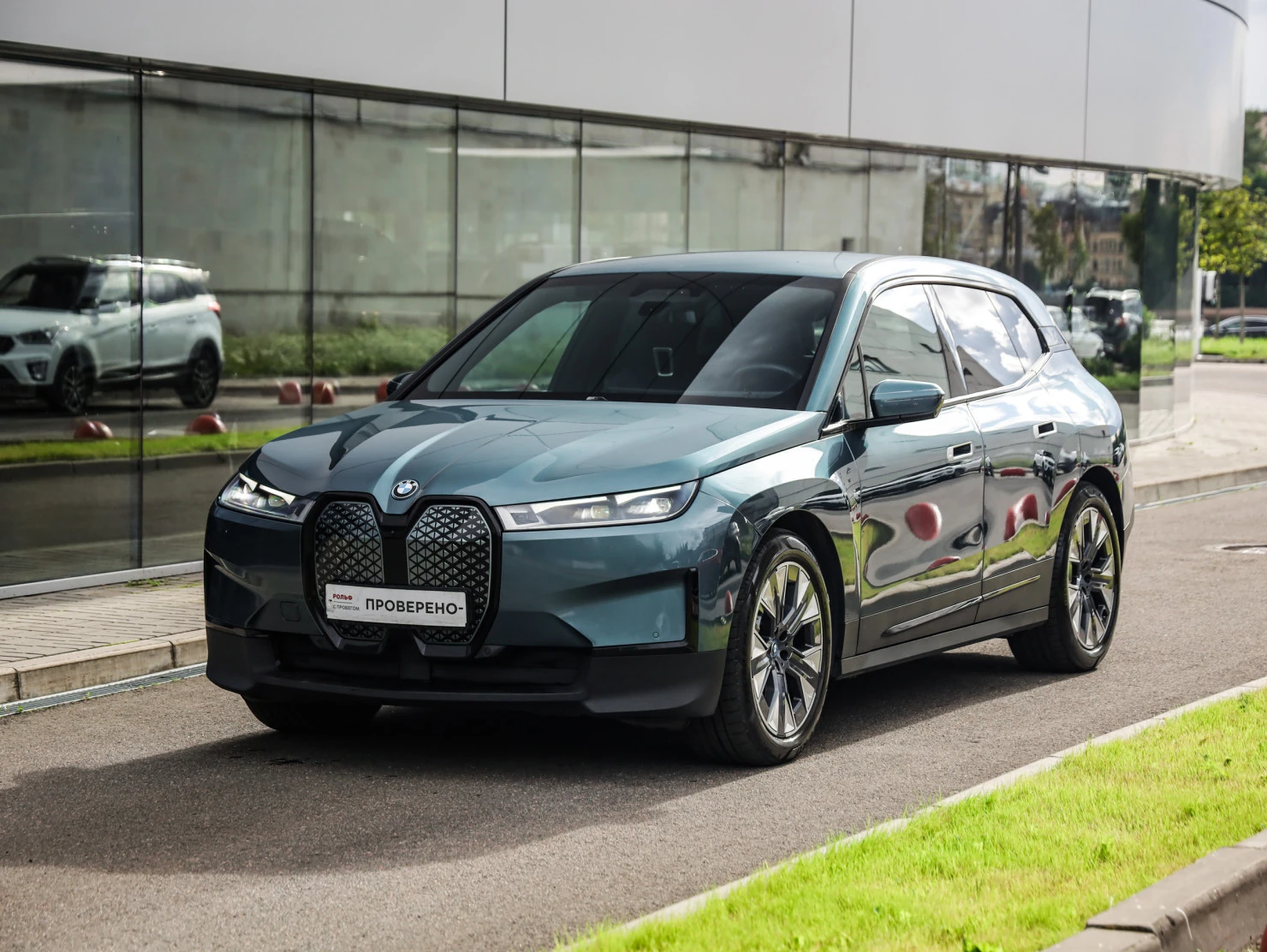 BMW iX, 2021