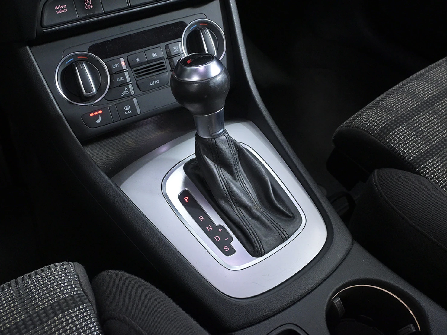 Audi Q3, 2015