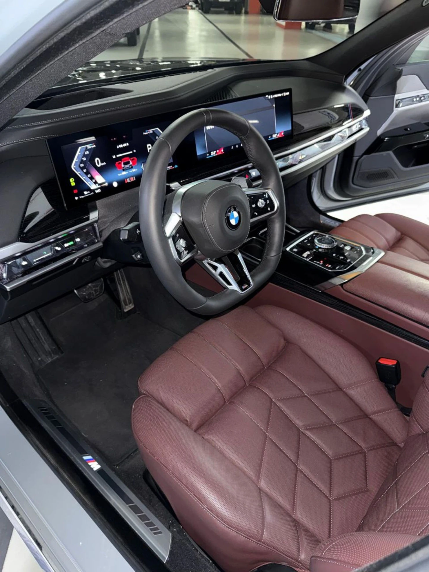 BMW 7 серии, 2025