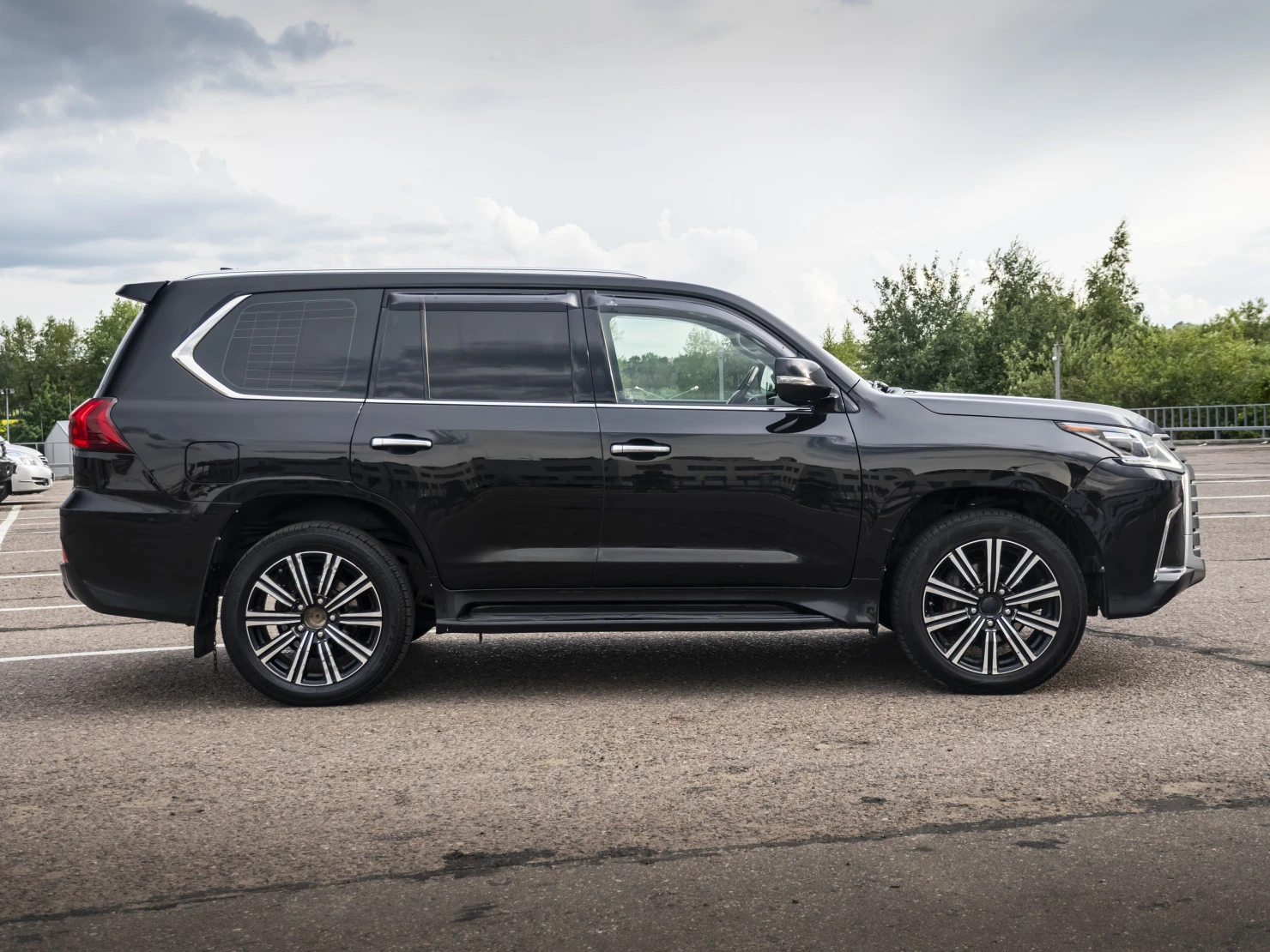 Lexus LX, 2018