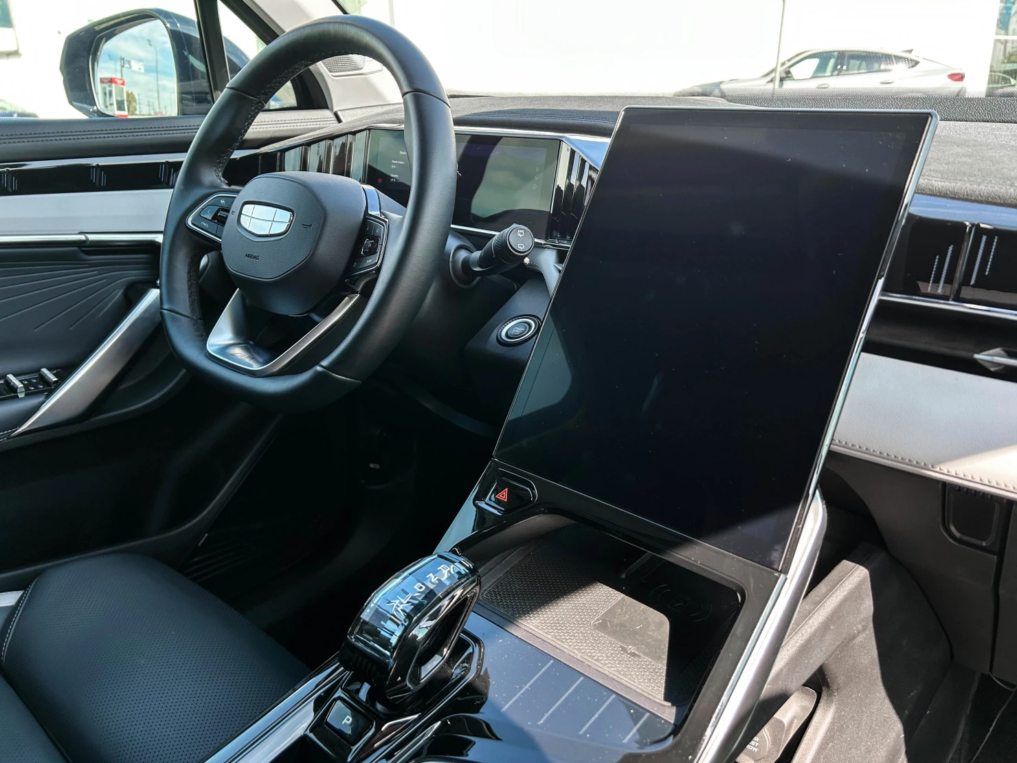 Geely Atlas, 2023