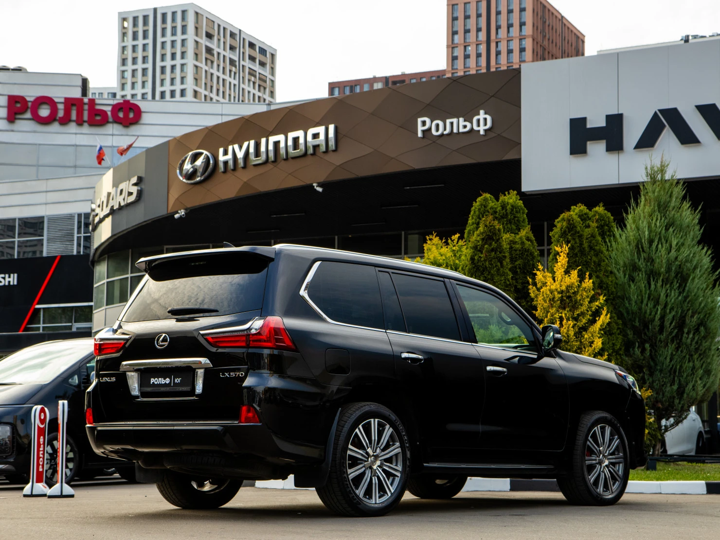 Lexus LX, 2016