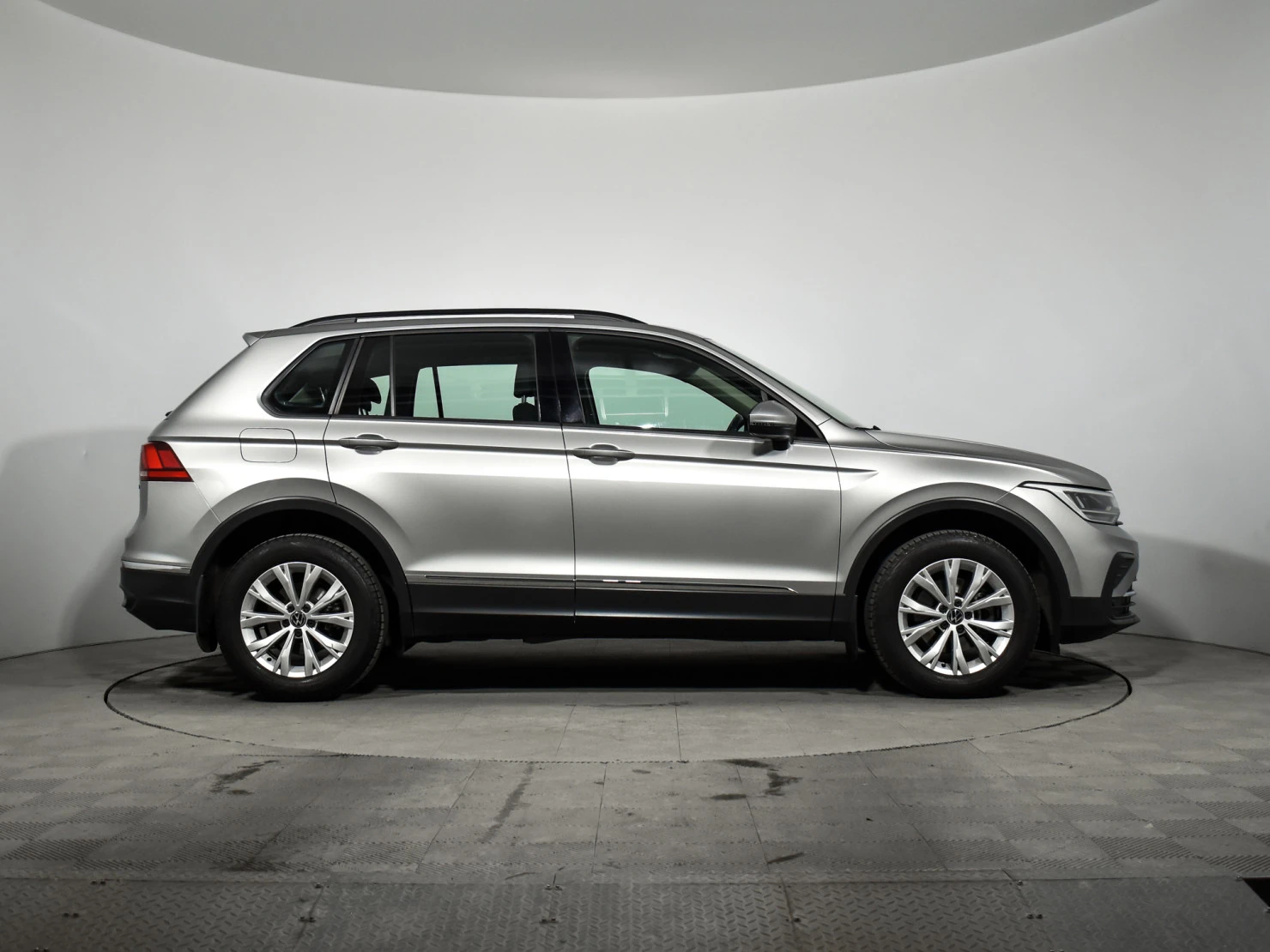 Volkswagen Tiguan, 2021