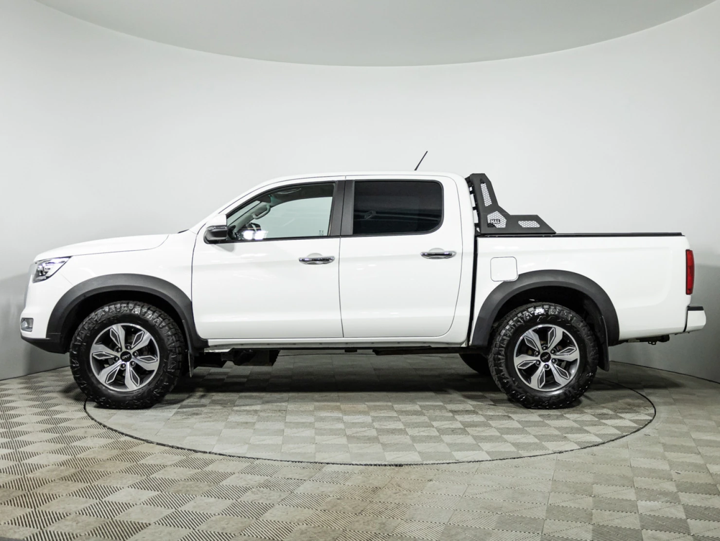 JAC T8, 2023