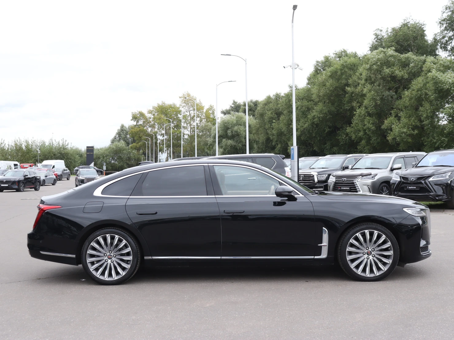 Hongqi H9, 2023