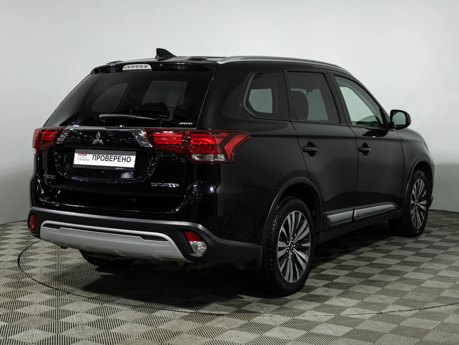 Mitsubishi OUTLANDER, 2019