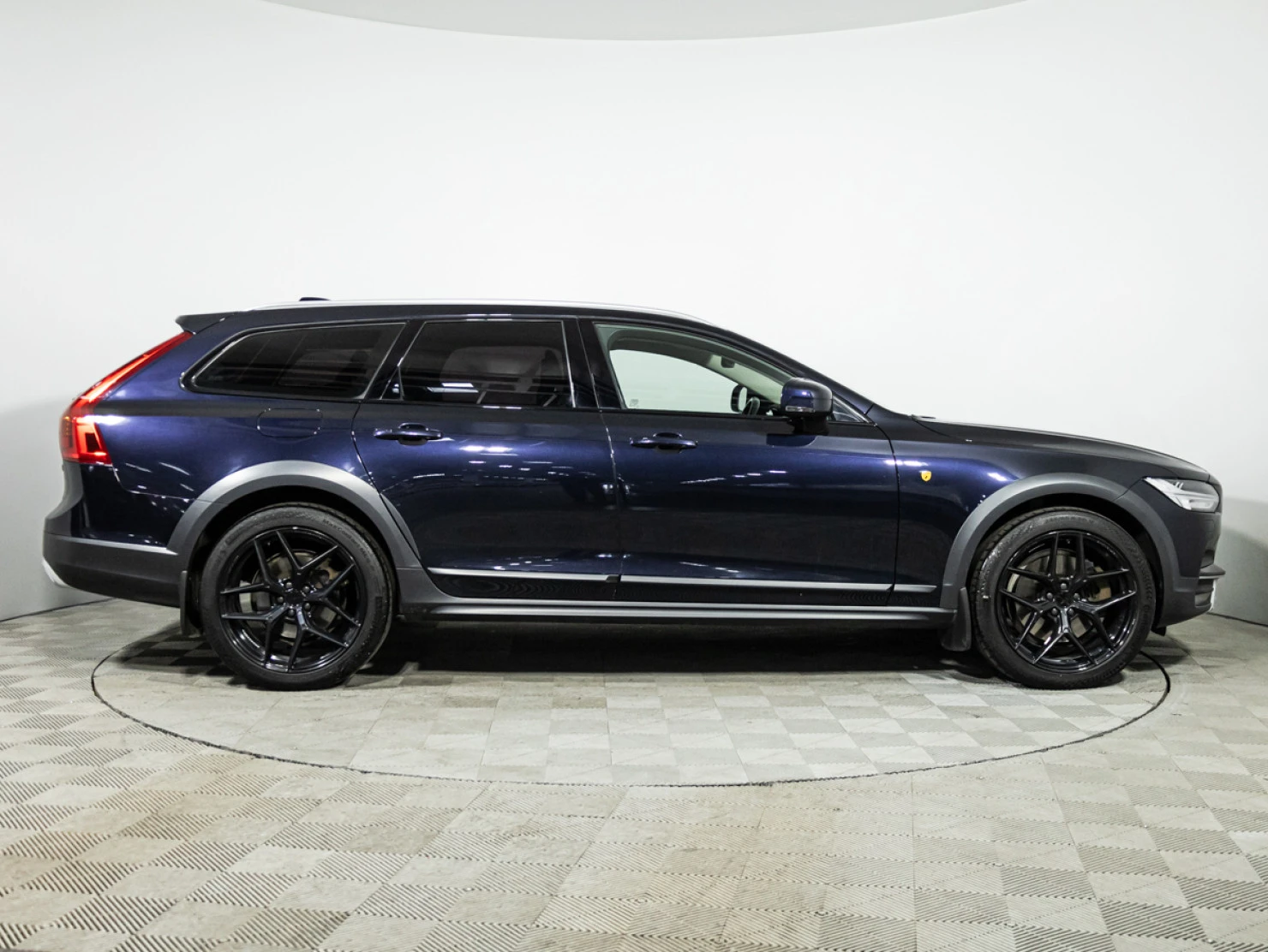 Volvo V90 Cross Country, 2017