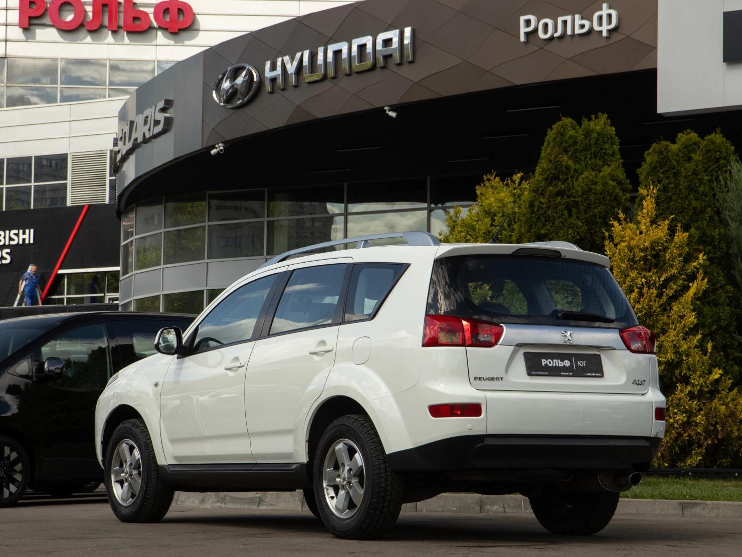 Peugeot 4007, 2008