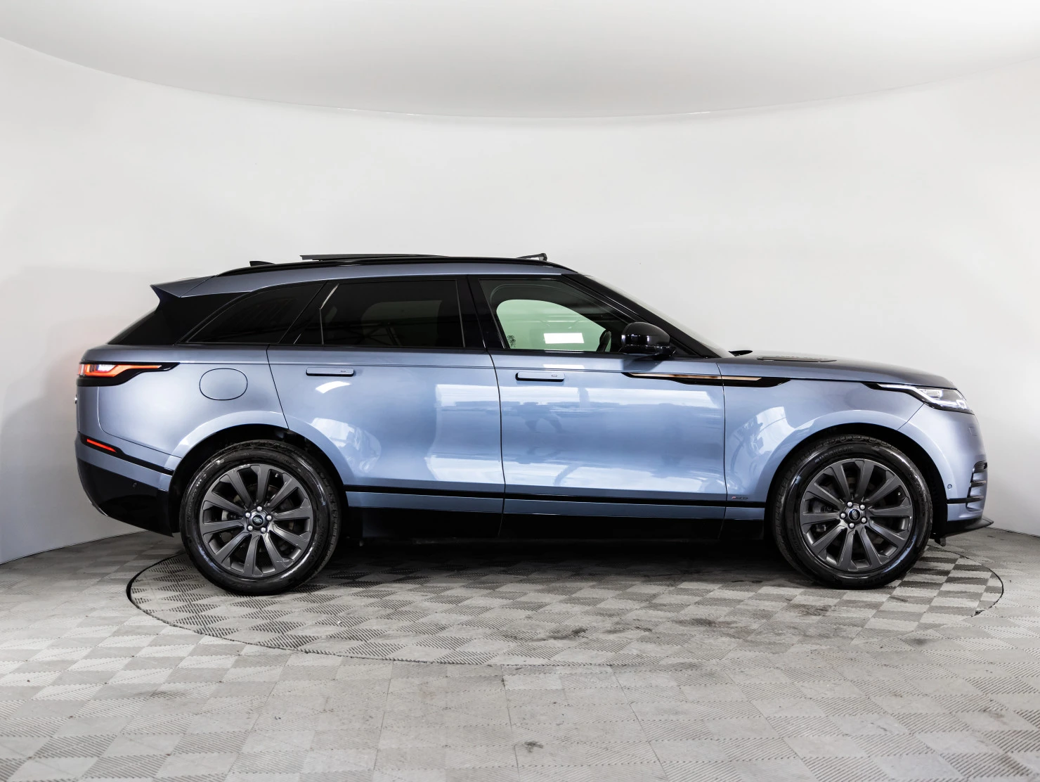 Land Rover Range Rover Velar, 2020