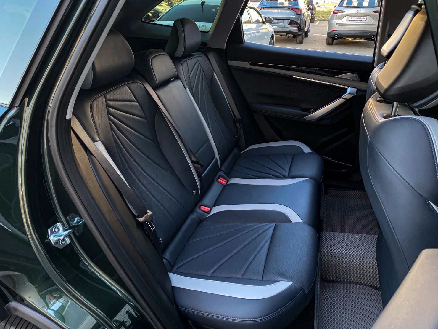Geely Atlas, 2024