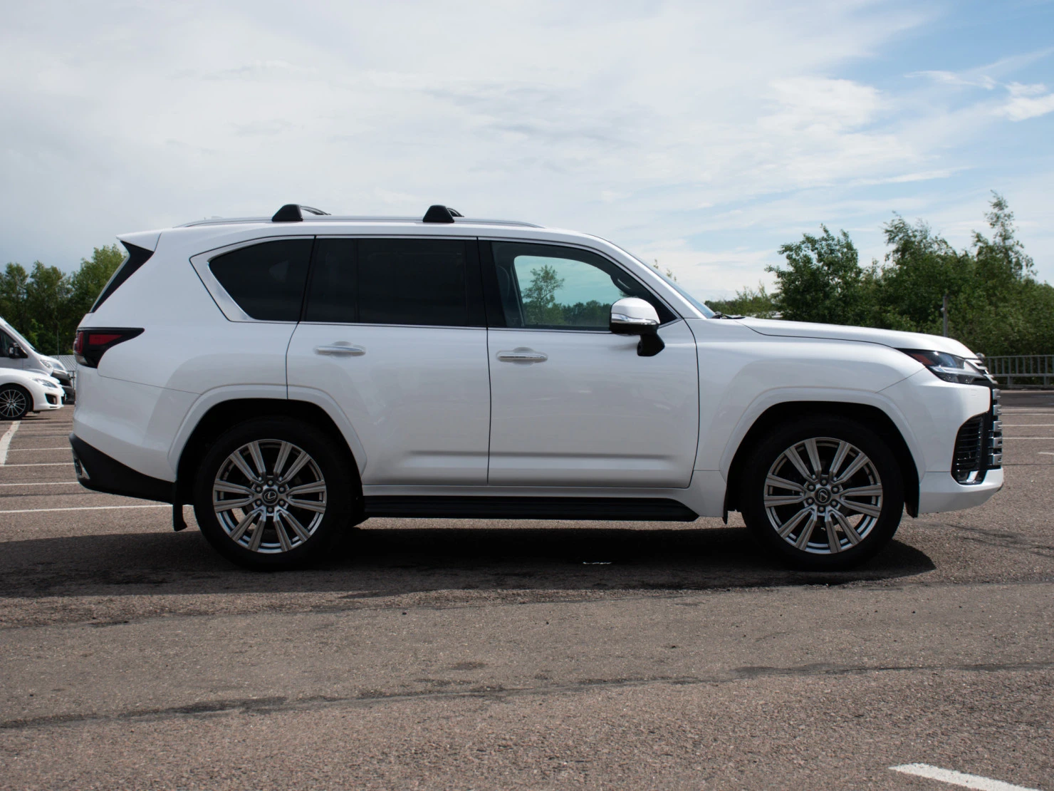 Lexus LX, 2023