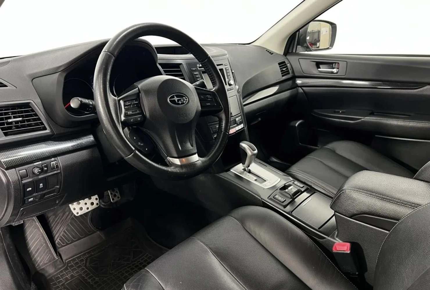 Subaru Legacy, 2014