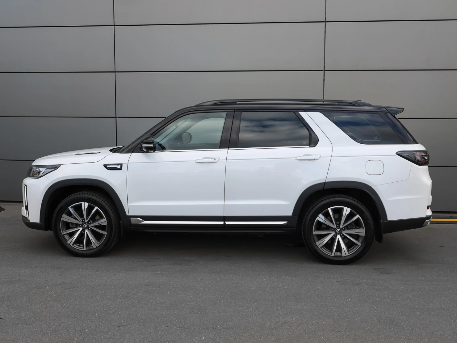 Changan CS95, 2023