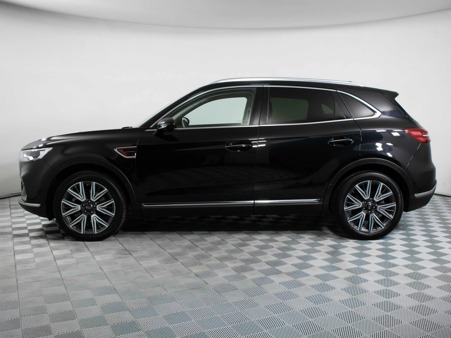 Hongqi HS5, 2024