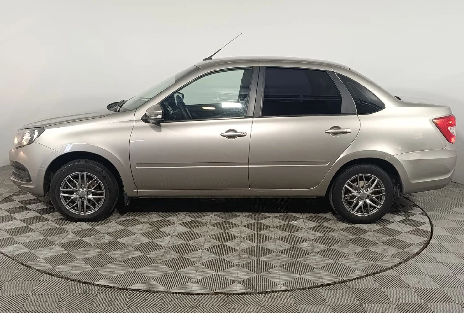 LADA (ВАЗ) Granta, 2022