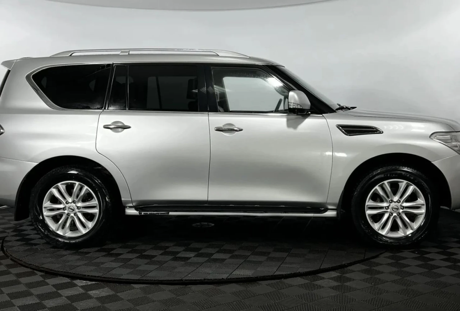Nissan Patrol, 2012