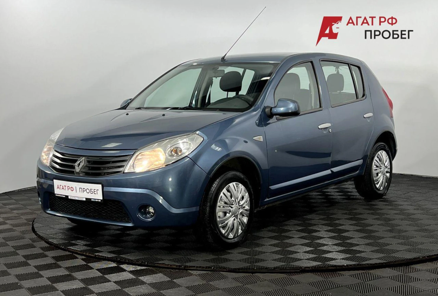 Renault Sandero, 2013
