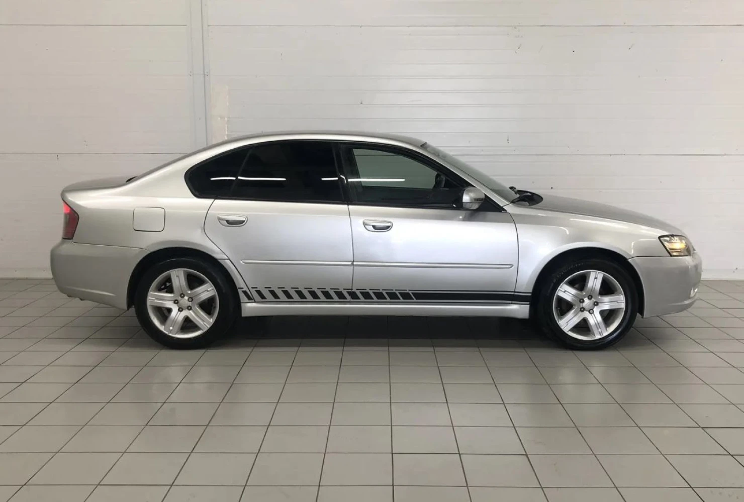 Subaru Legacy, 2004