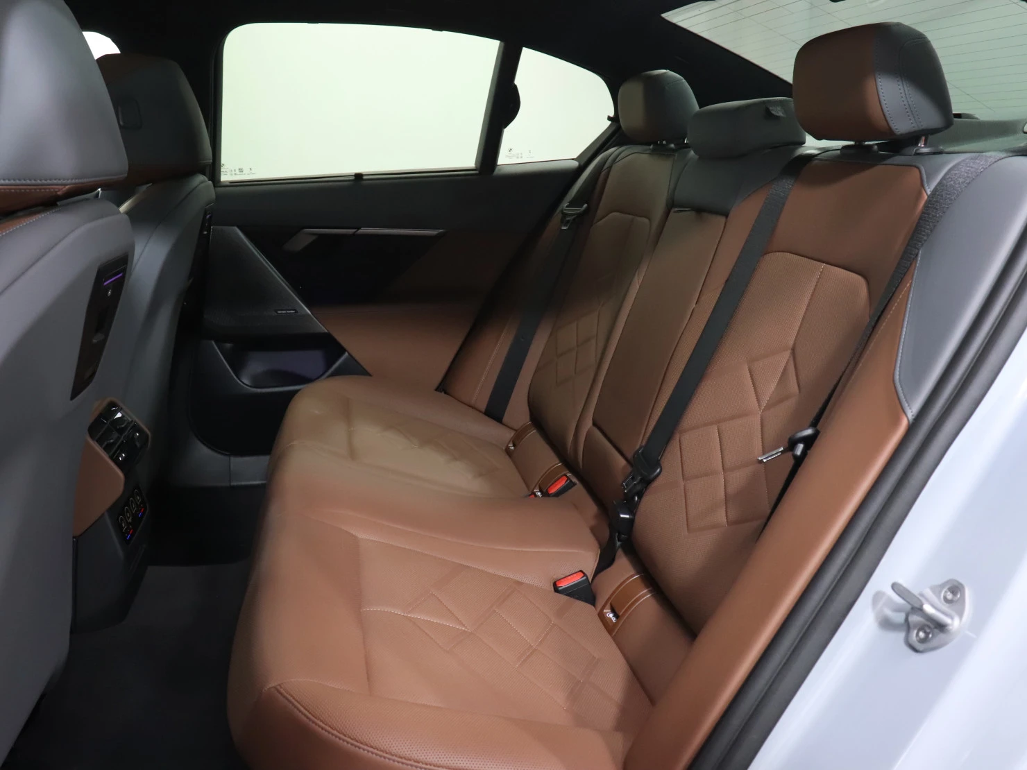 BMW 5 серии, 2025