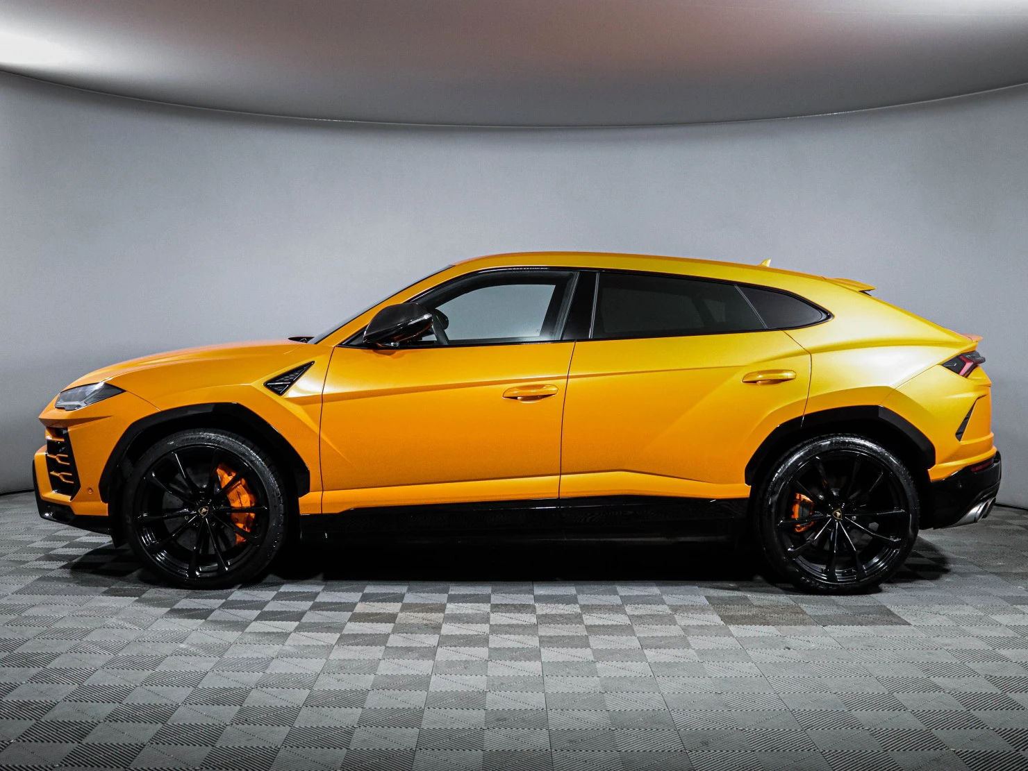 Lamborghini Urus, 2021