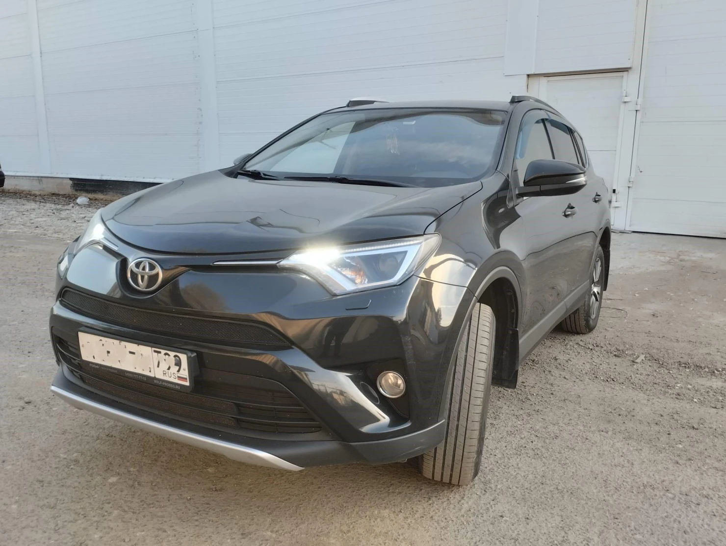 Toyota RAV4, 2016