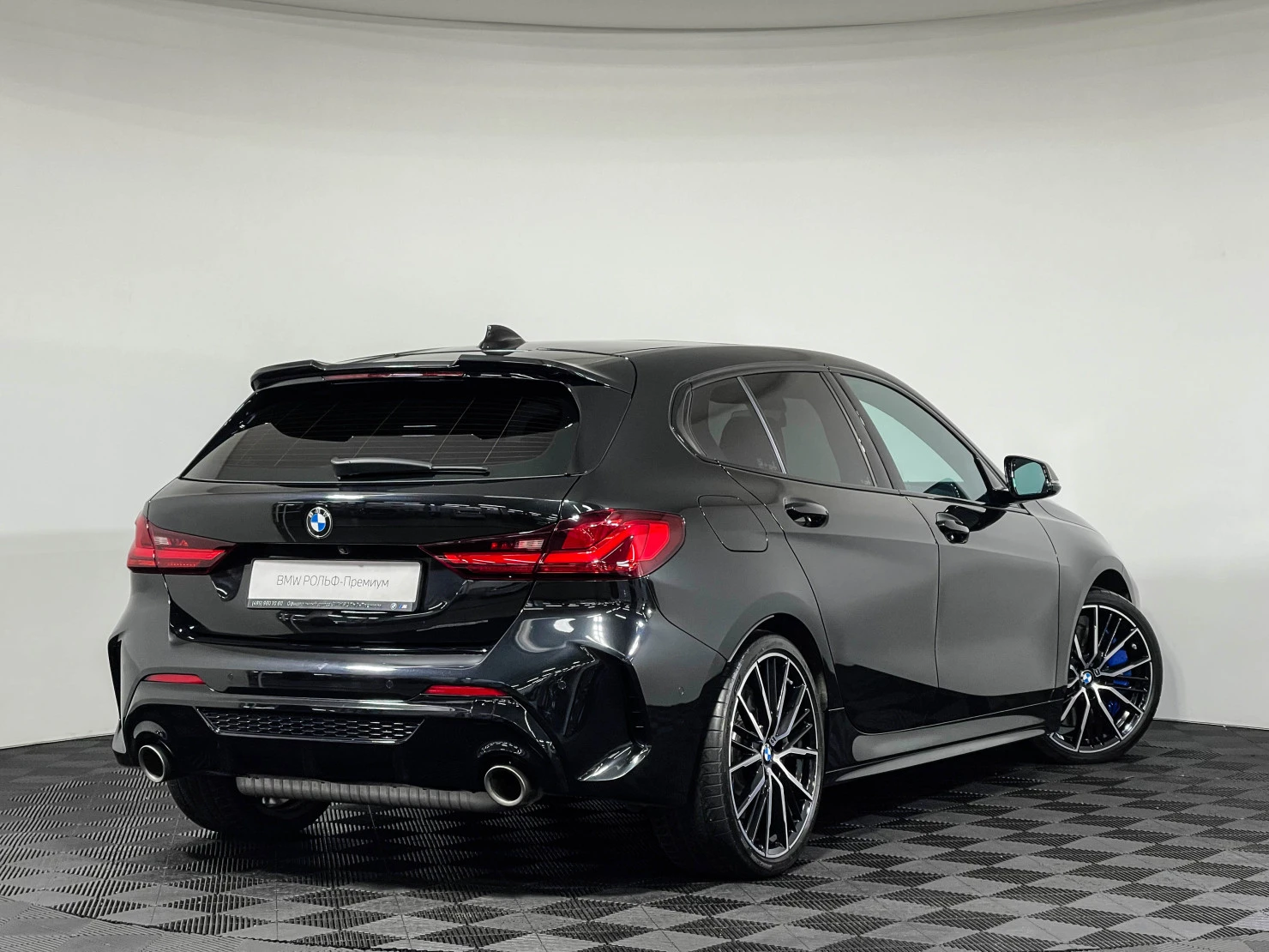 BMW 1 серии, 2022