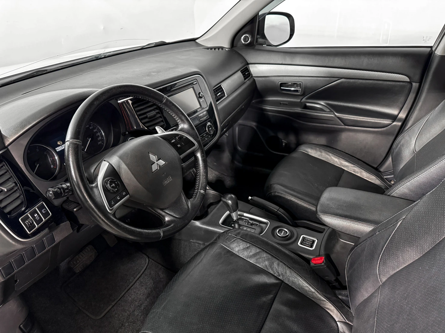 Mitsubishi OUTLANDER, 2013