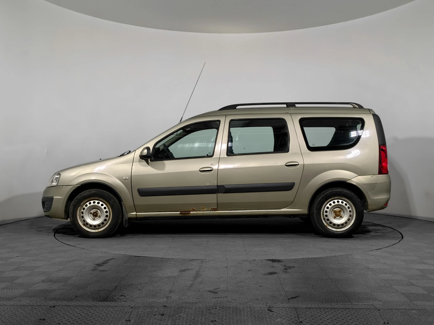 LADA (ВАЗ) Largus, 2013
