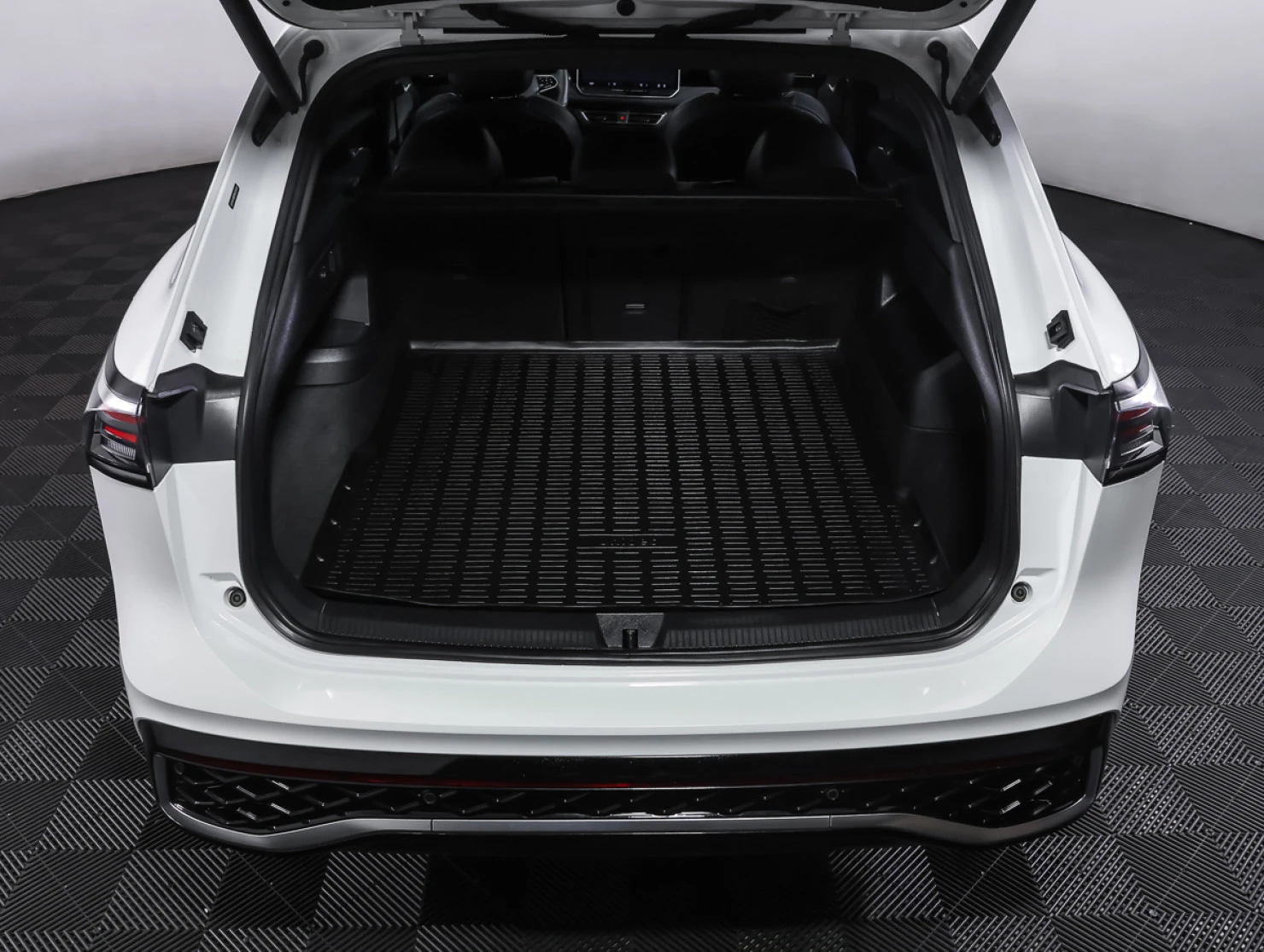 Volkswagen Tiguan, 2024