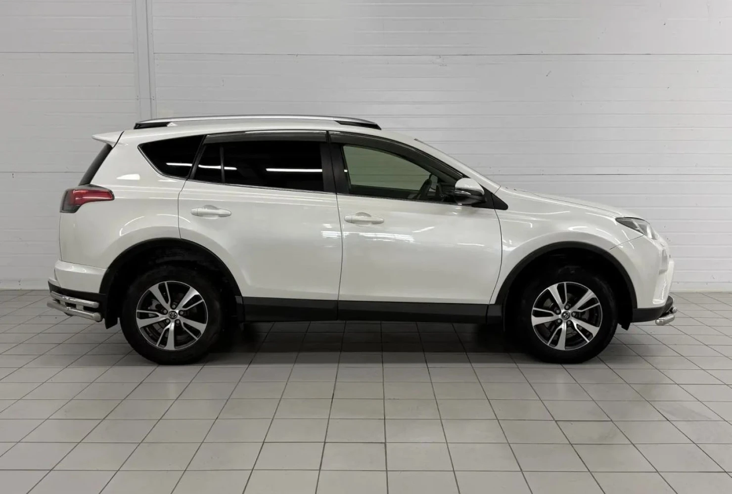 Toyota RAV4, 2016