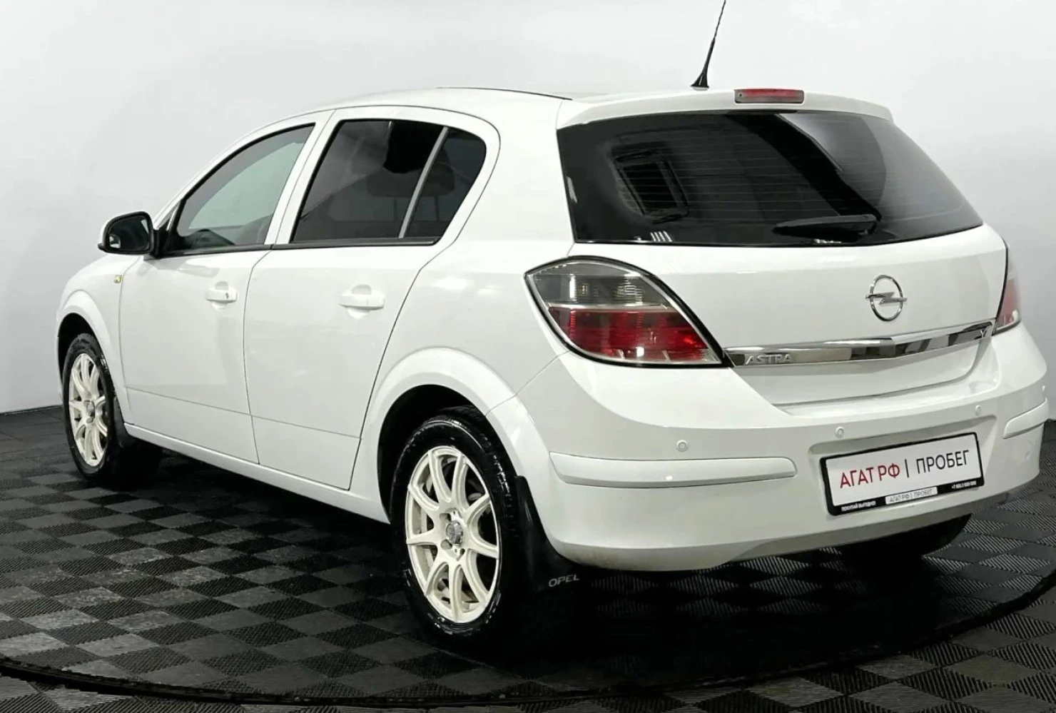 Opel Astra, 2012