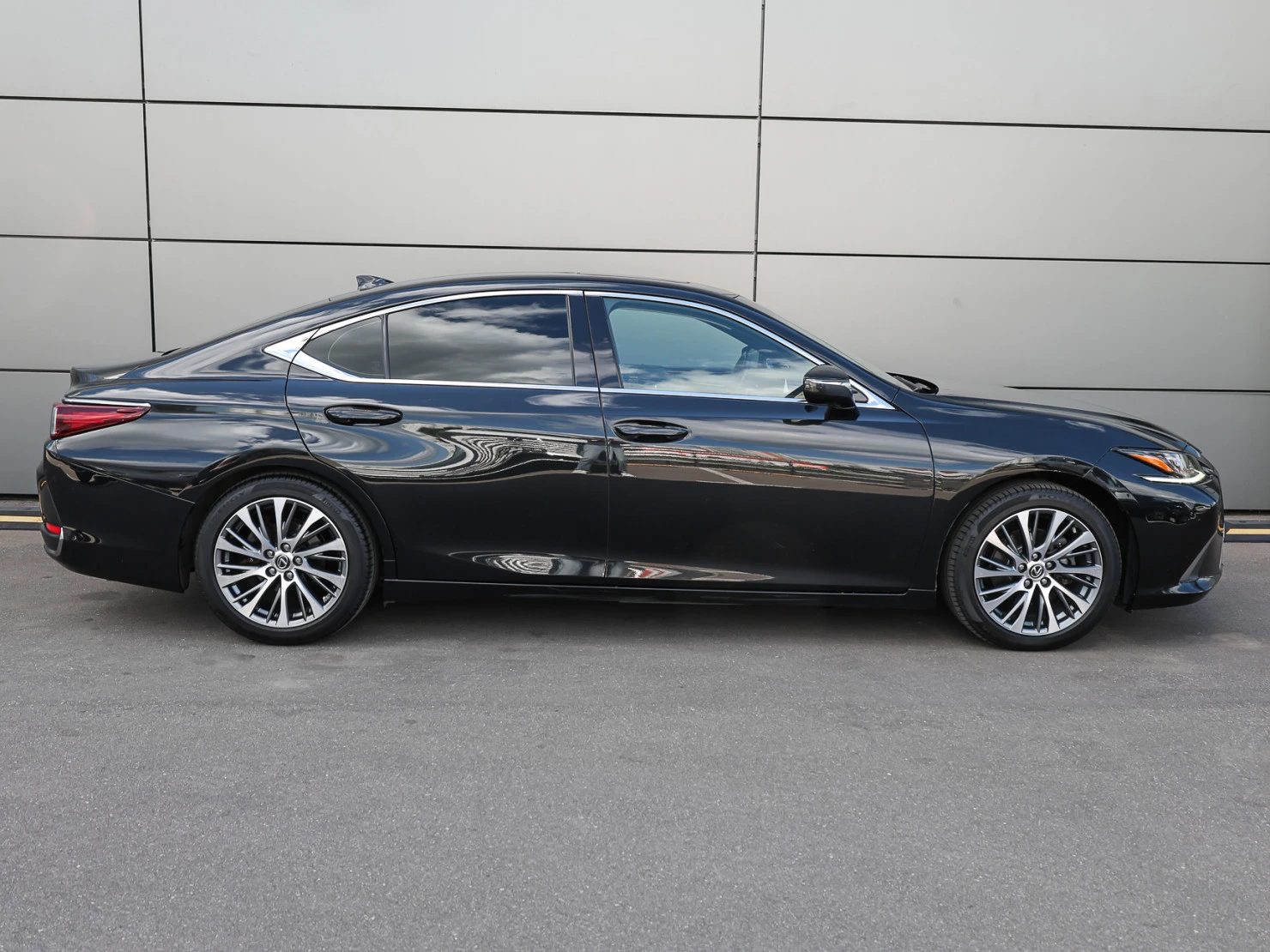 Lexus ES, 2018