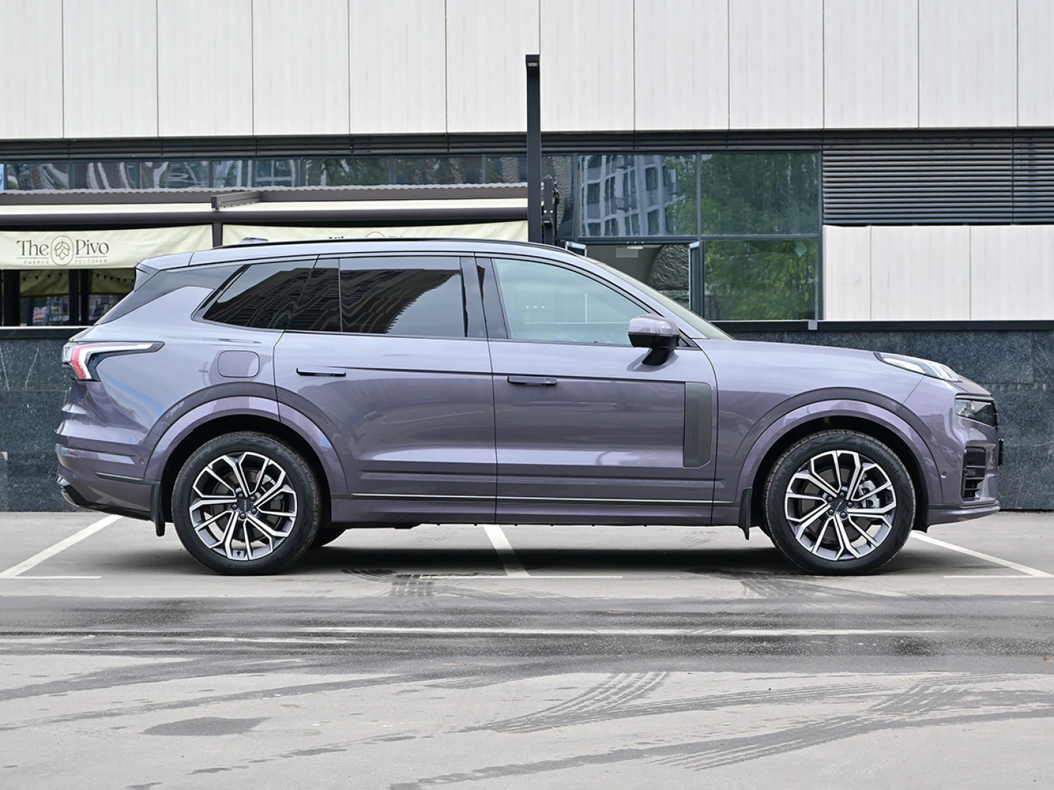 Lynk & Co 09, 2023