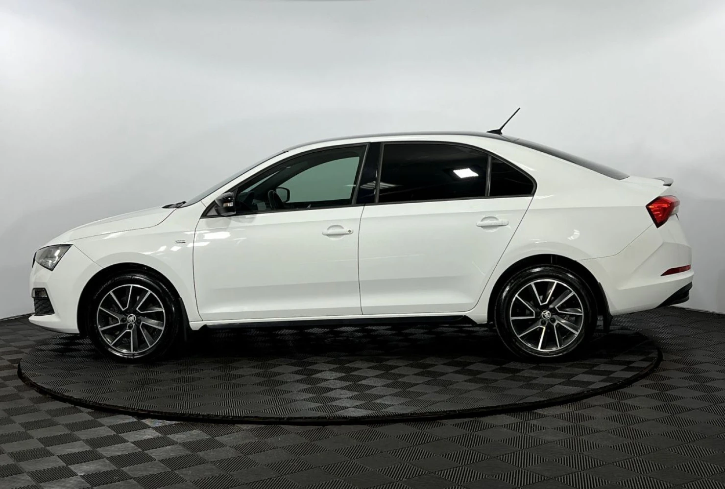 ŠKODA RAPID, 2021