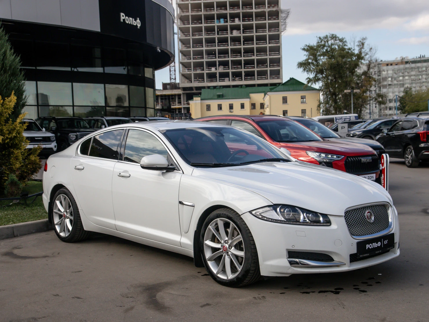 Jaguar XF, 2014