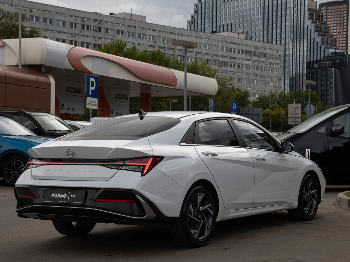 Hyundai Elantra, 2023