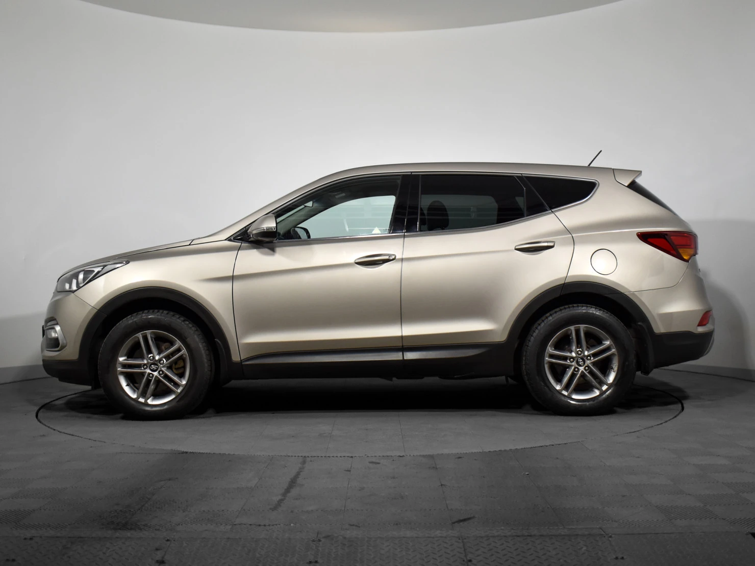 Hyundai Santa Fe, 2016